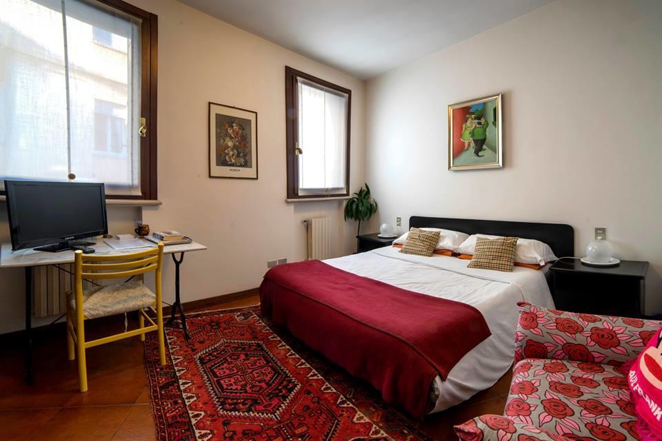 Holiday Treviso Suite Lombardi Екстериор снимка
